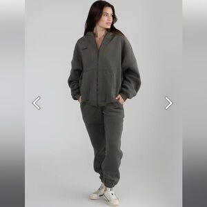COMFRT cloud zip hoodie and cloud sweatpants- matching SWEAT SET size medium
